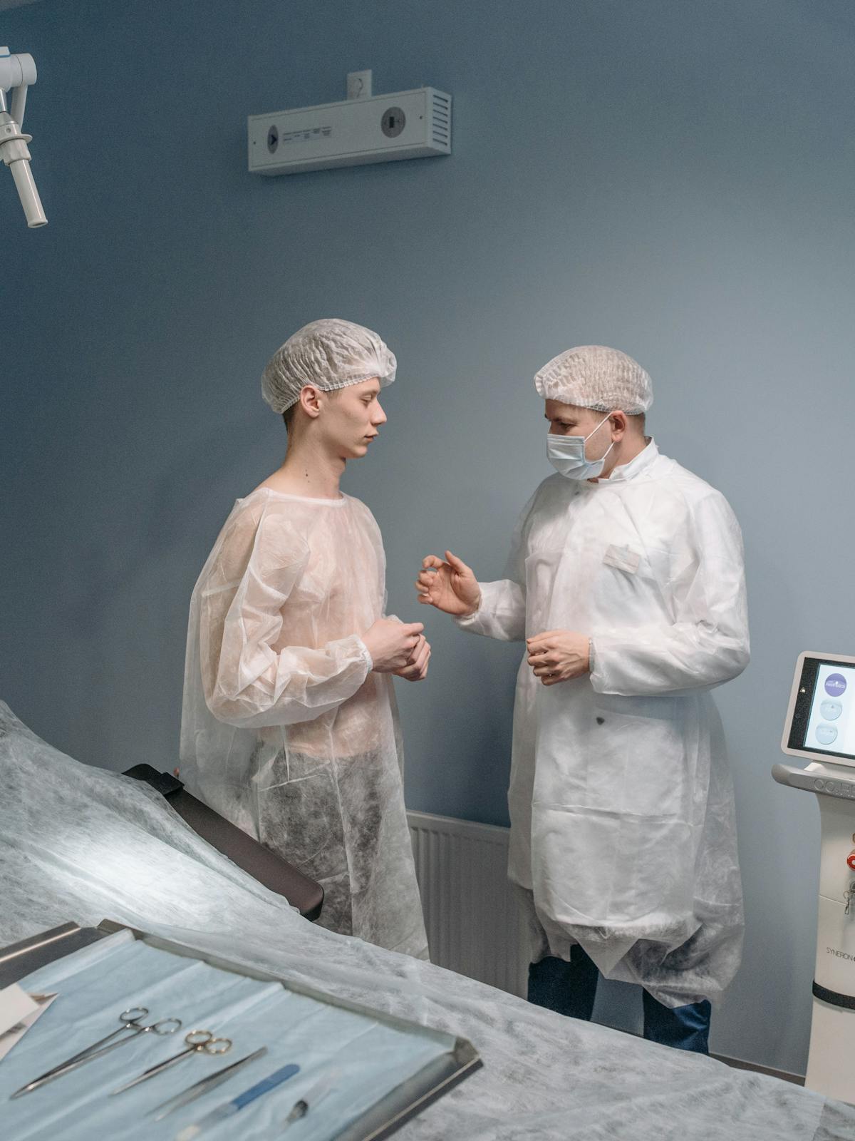 Revision de informes clinicos antes de una segunda valoracion.