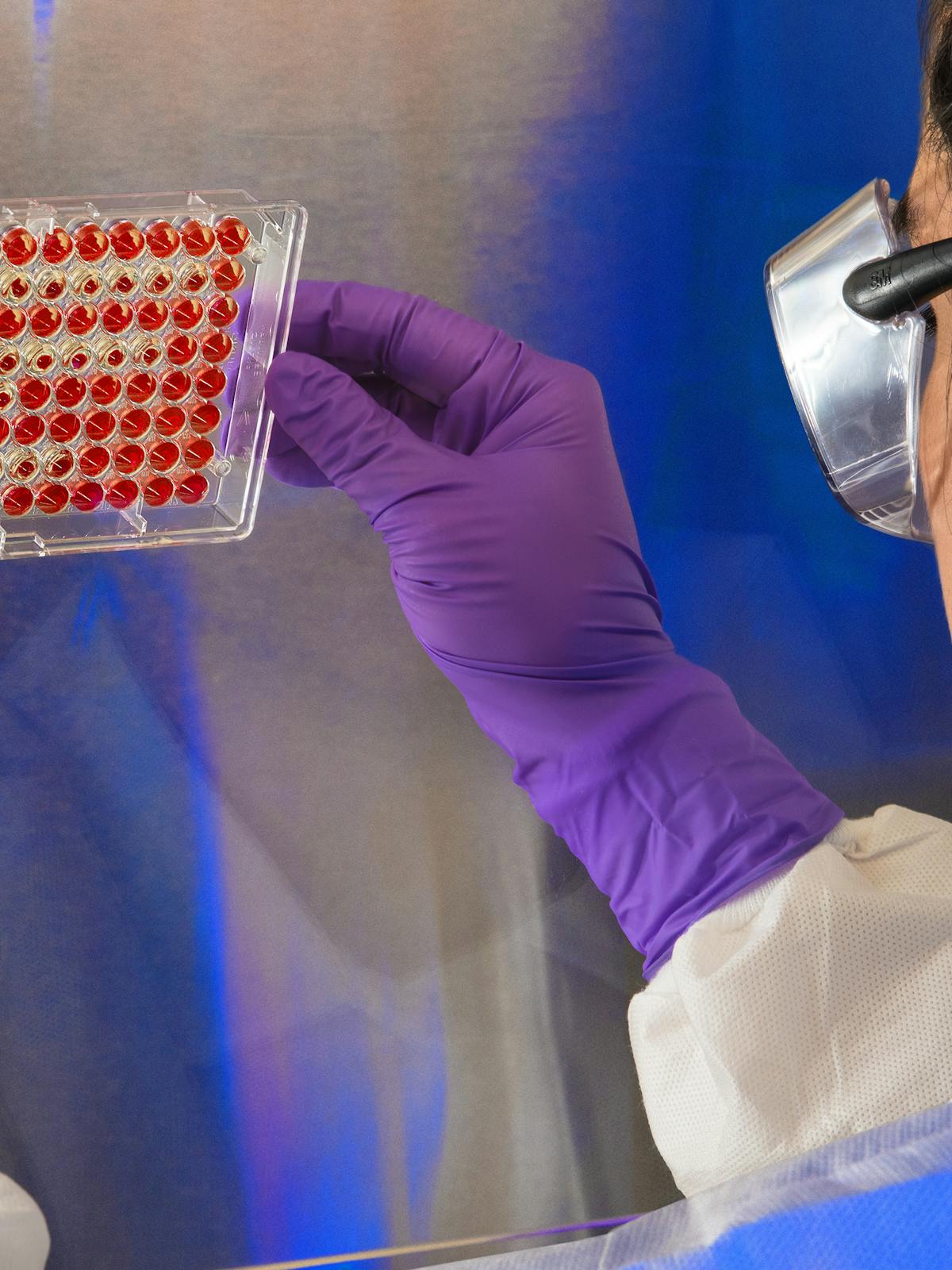 Documentacion clinica preparada para una consulta de ginecologia.