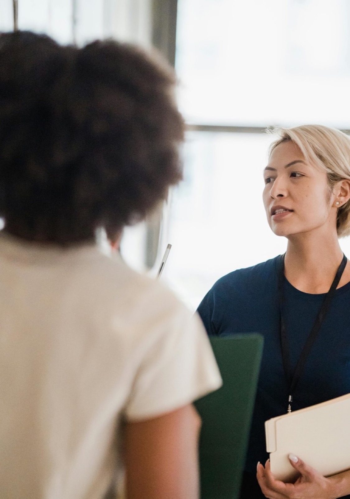 Cuaderno de registro usado para anotar sintomas y seguimiento.
